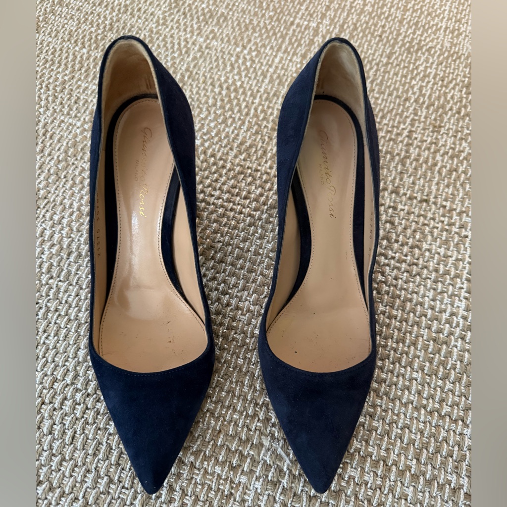 Gianvito Rossi Navy Blue Suede Pumps Size 37 (7)